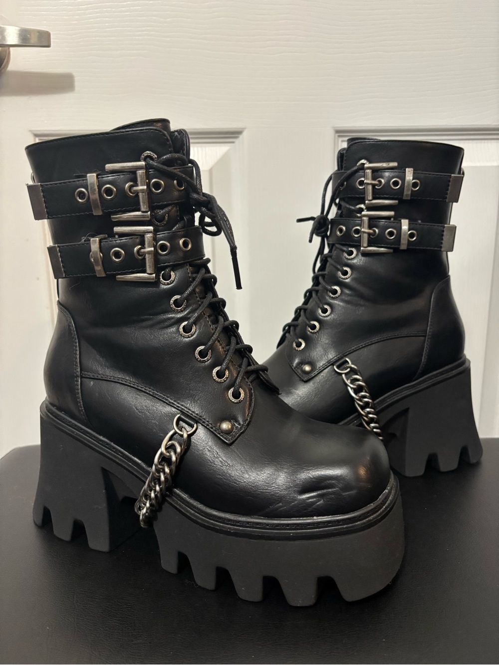 Lamoda Hostage Platform Ankle Boots